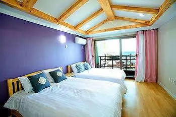 Hotel Sky-Tary Pension Jeju